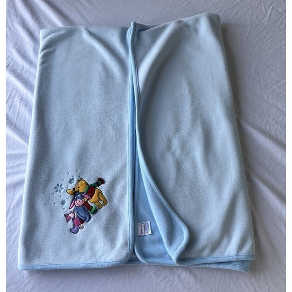 Disney Store Exclusive Winnie The Pooh 50x60 Blue Blanket Winter Embroidered - Picture 2 of 7